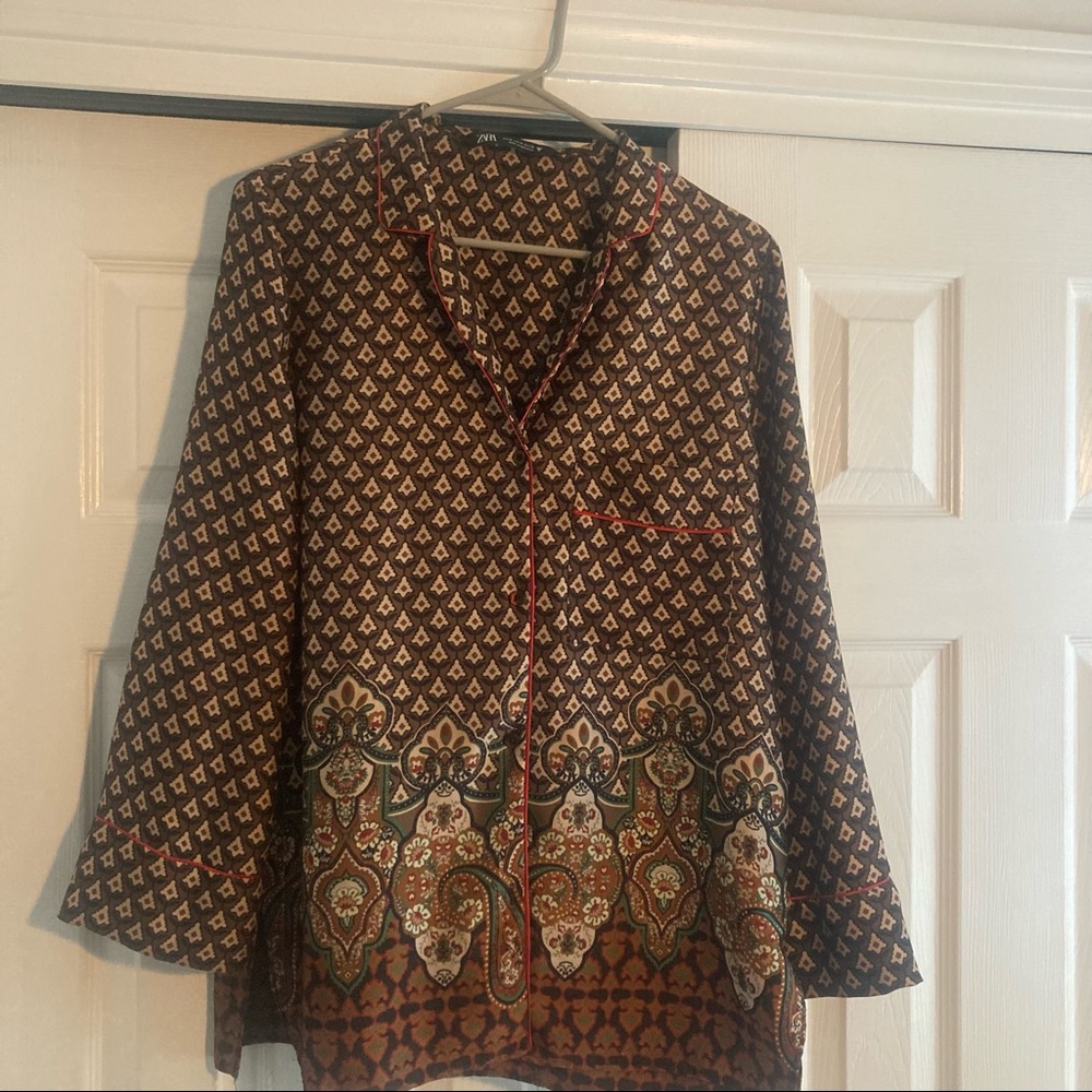 Zara blouse size medium